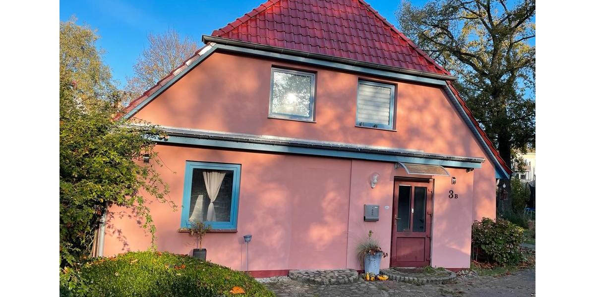 Dachgeschoßwohnung Steinhagen - 2 Zimmer, 45 m&sup2;, 600&euro; | Angebot:25988397