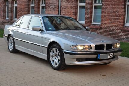 BMW 728 380.000 km 13.900 &euro; Greifswald 17489