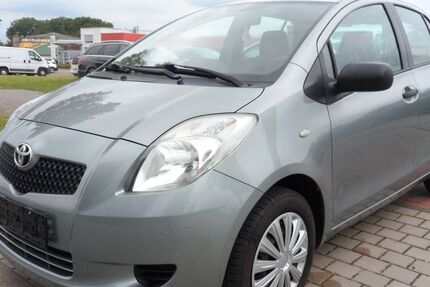 Toyota Yaris 118.679 km 4.690 &euro; Greifswald 17489