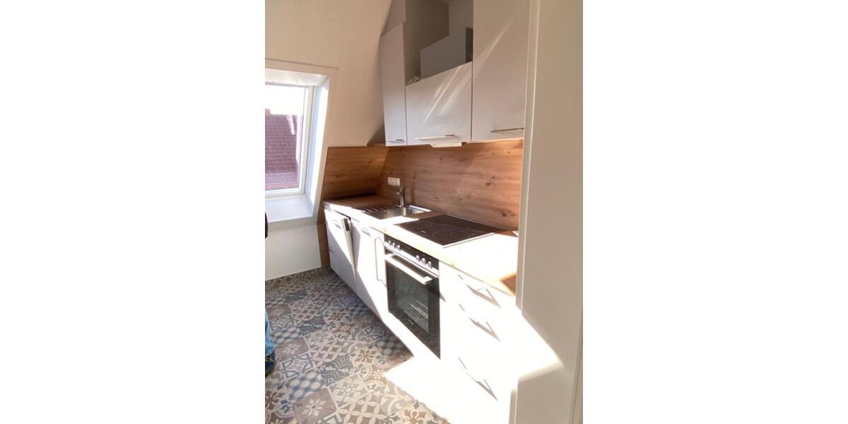 Dachgeschoßwohnung Karlsburg - 4 Zimmer, 94 m&sup2;, 1.100&euro; | Angebot:25408150