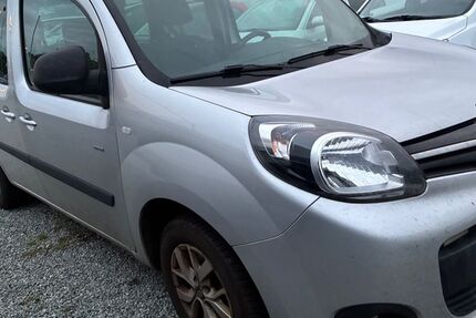 Renault Kangoo 216.400 km 7.490 &euro; Greifswald 17489