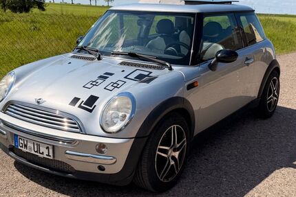 Mini Cooper 199.700 km 2.249 &euro; Gützkow 17506