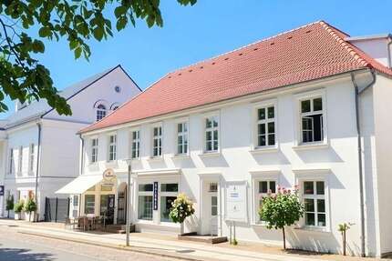 Haus Putbus - 46 Zimmer, 1.244 m&sup2;, 2.490.000&euro; | Angebot:27254571