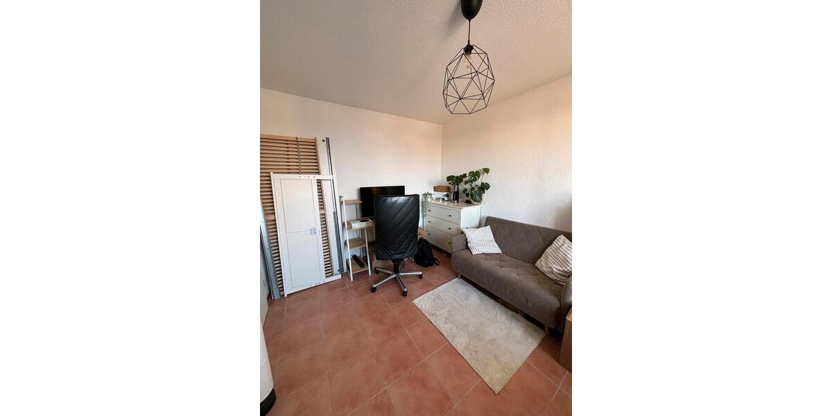 Etagenwohnung Greifswald - 2 Zimmer, 29 m&sup2;, 366&euro; | Angebot:25974687