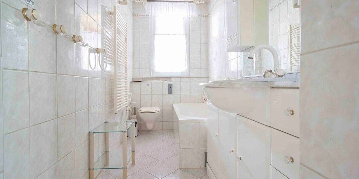 Einfamilienhaus Züssow - 7 Zimmer, 195.000&euro; | Angebot:26698525