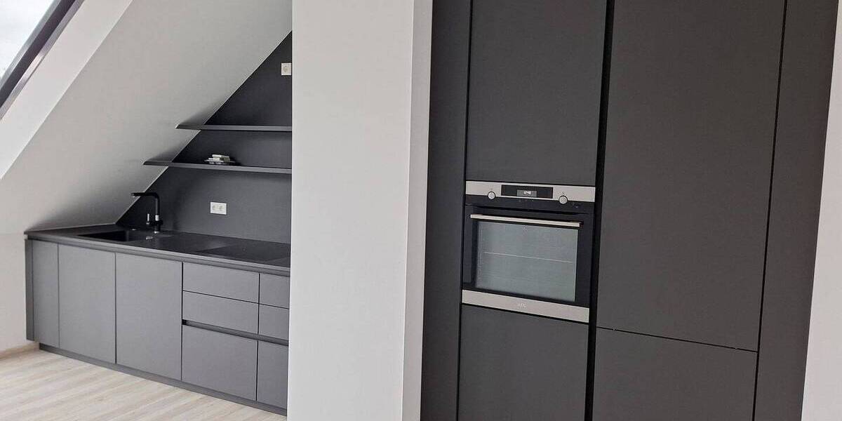 Etagenwohnung Greifswald Innenstadt - 2 Zimmer, 83 m&sup2;, 1.088&euro; | Angebot:25834707