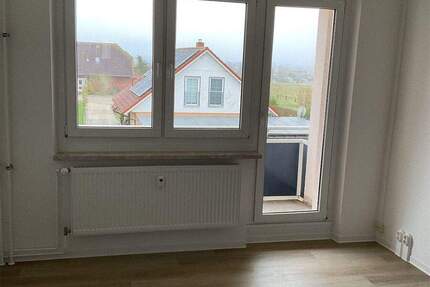 Wohnung Gützkow - 4 Zimmer, 77 m&sup2;, 510&euro; | Angebot:25702212