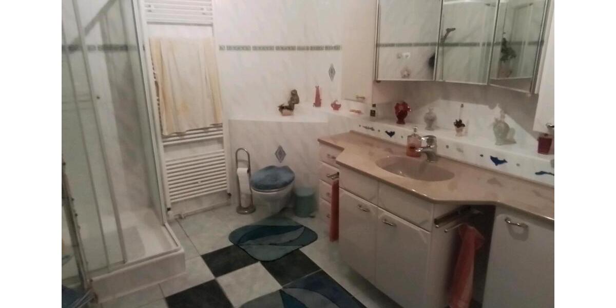 Doppelhaushälfte Neuenkirchen - 7 Zimmer, 277 m&sup2;, 430.000&euro; | Angebot:25316736