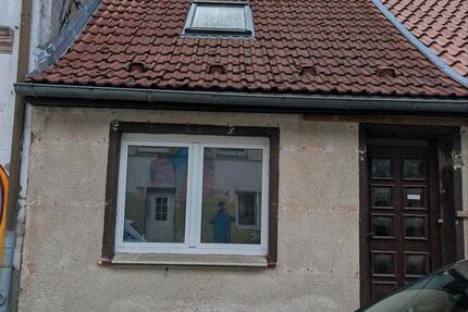 Haus Loitz - 4 Zimmer, 110 m&sup2;, 20.000&euro; | Angebot:25590306