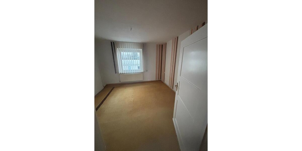 Etagenwohnung Jarmen - 5 Zimmer, 105 m&sup2;, 1.000&euro; | Angebot:25045792