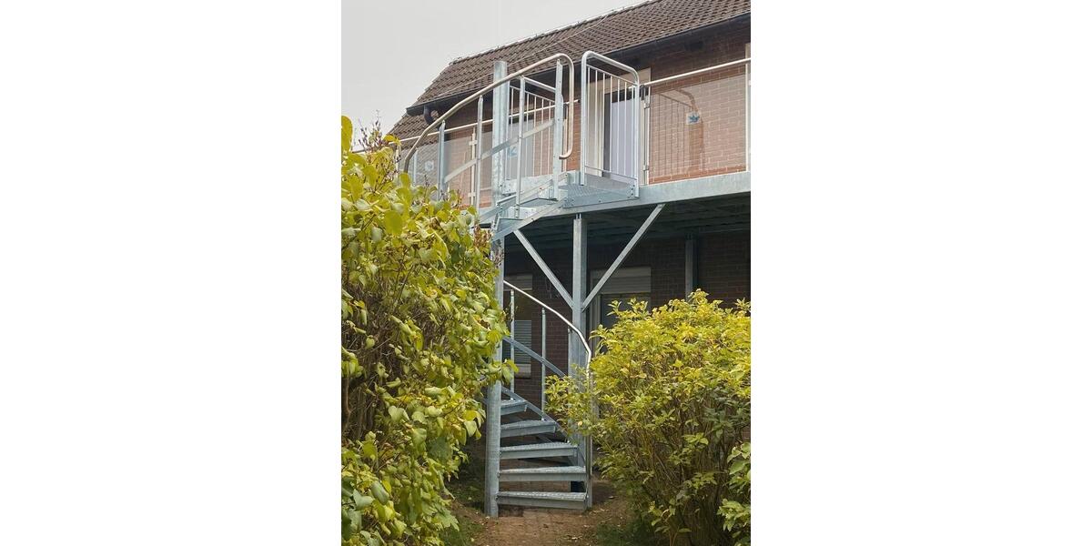 Dachgeschoßwohnung Karlsburg - 4 Zimmer, 94 m&sup2;, 1.100&euro; | Angebot:26638593