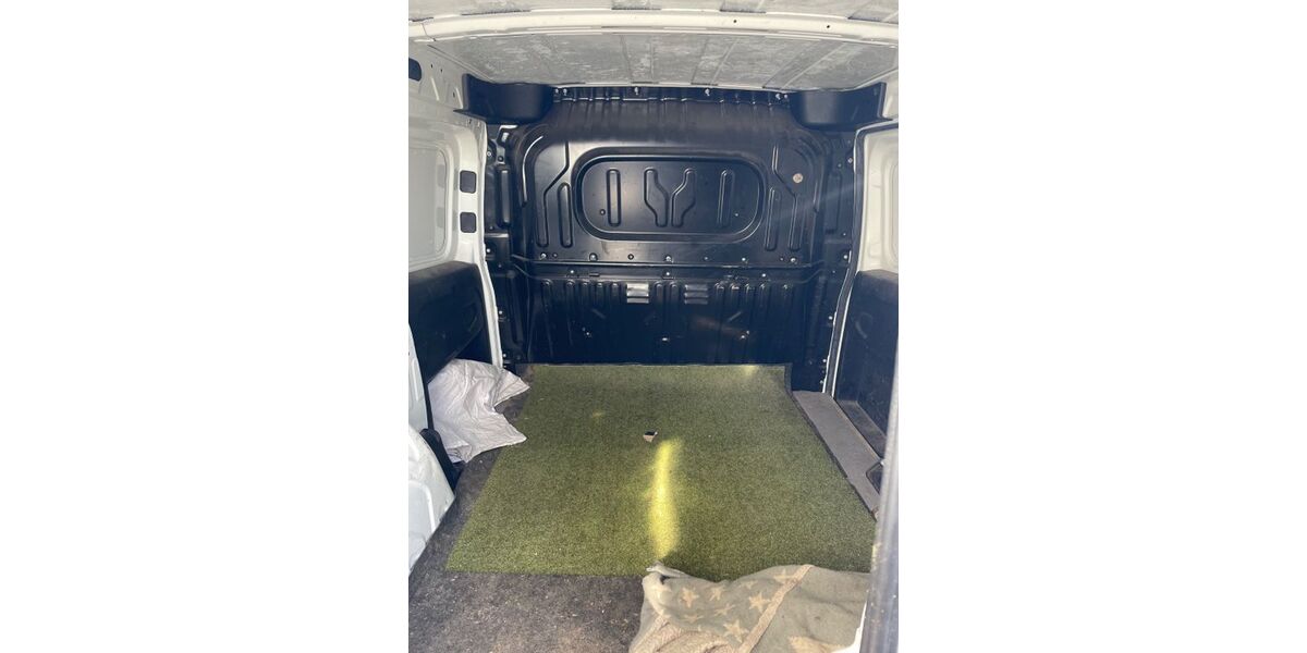 Opel Combo 165.000 km 4.500 &euro; Greifswald 17489