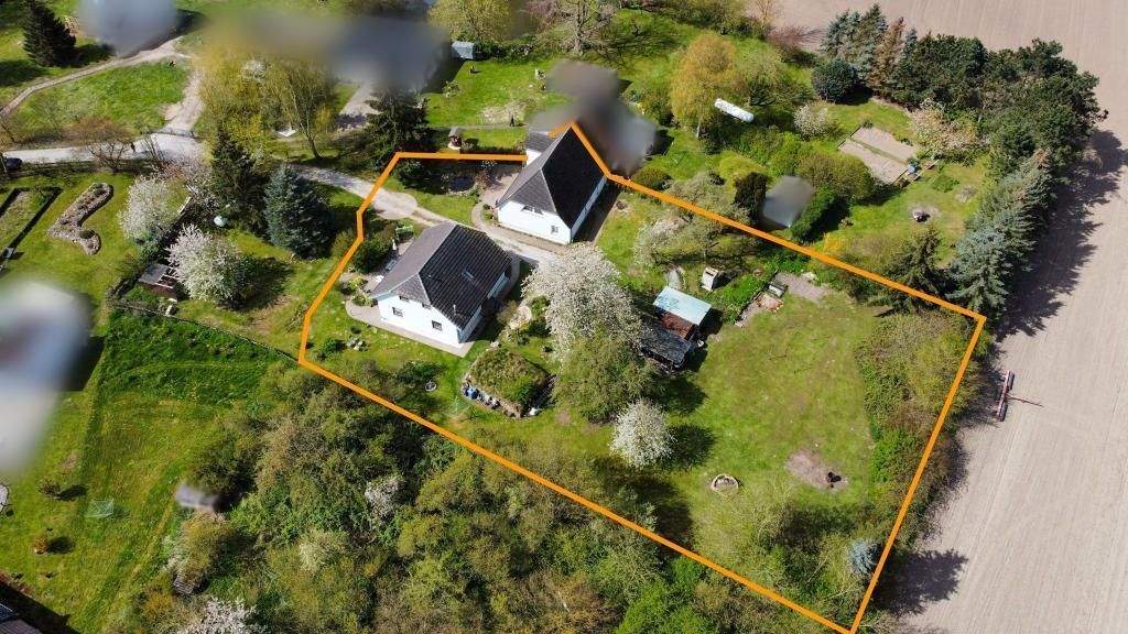 Einfamilienhaus Splietsdorf - 7 Zimmer, 220 m&sup2;, 330.000&euro; | Angebot:25668637