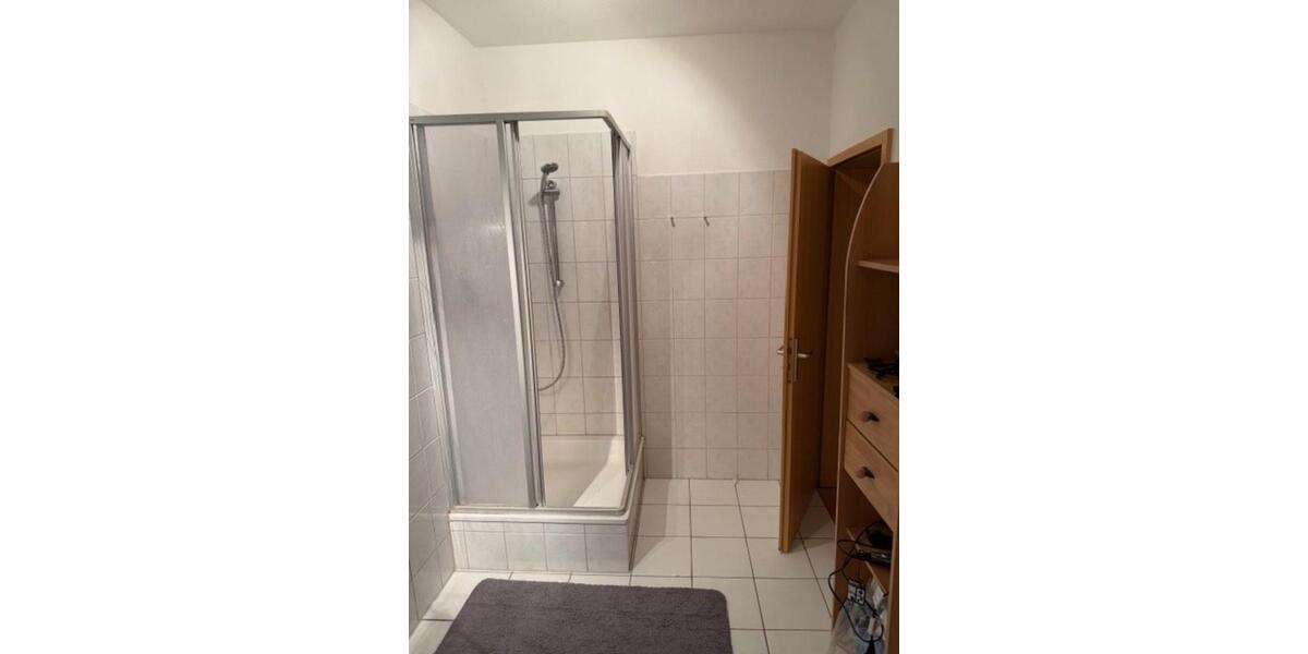 Dachgeschoßwohnung Greifswald - 6 Zimmer, 150 m&sup2;, 300&euro; | Angebot:22928076