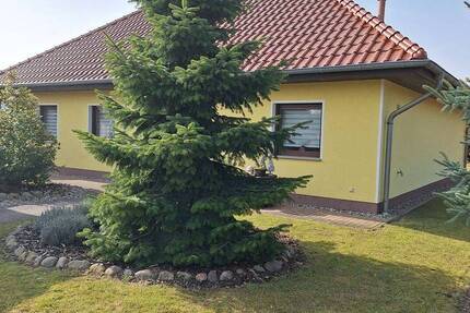 Haus Grimmen - 5 Zimmer, 162 m&sup2;, 389.000&euro; | Angebot:25937580