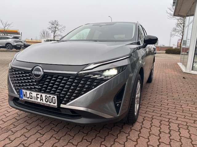 Nissan Qashqai 2.500 km 37.980 &euro; Wolgast 17438