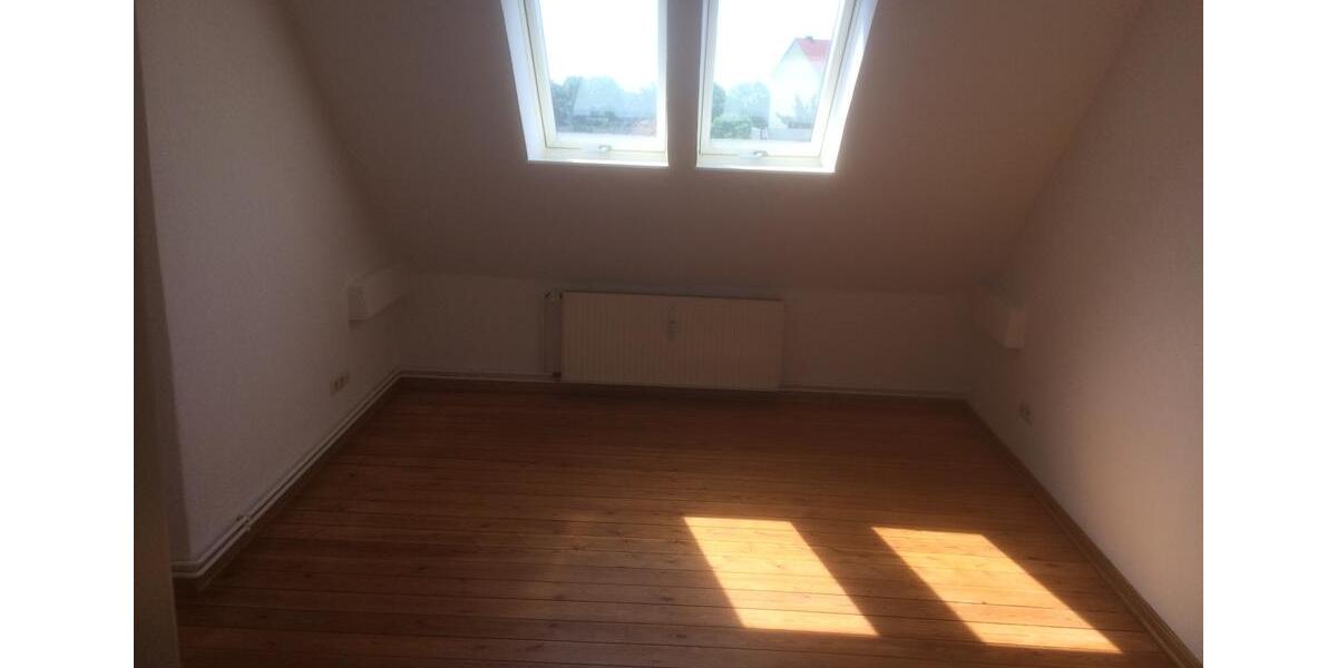 Dachgeschoßwohnung Jarmen - 2 Zimmer, 48 m&sup2;, 550&euro; | Angebot:25873753