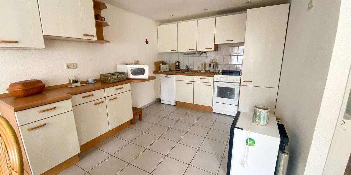 Einfamilienhaus Splietsdorf - 7 Zimmer, 220 m&sup2;, 330.000&euro; | Angebot:25668637