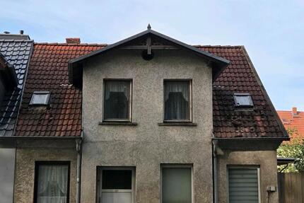 Haus Grimmen - 4 Zimmer, 100 m&sup2;, 40.000&euro; | Angebot:27631784