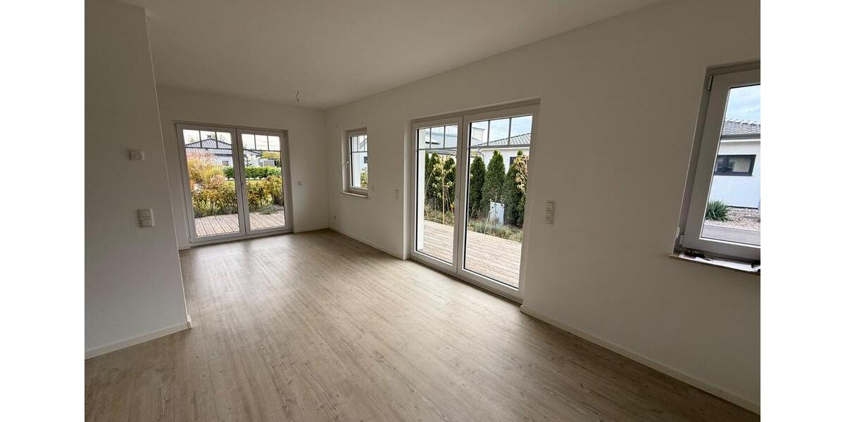 Bungalow Steinhagen - 4 Zimmer, 125 m&sup2;, 1.600&euro; | Angebot:27706317
