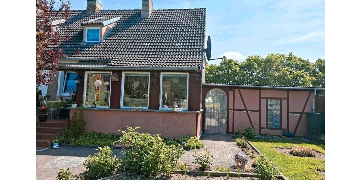 Doppelhaushälfte Gützkow - 4 Zimmer, 90 m&sup2;, 140.000&euro; | Angebot:26705799