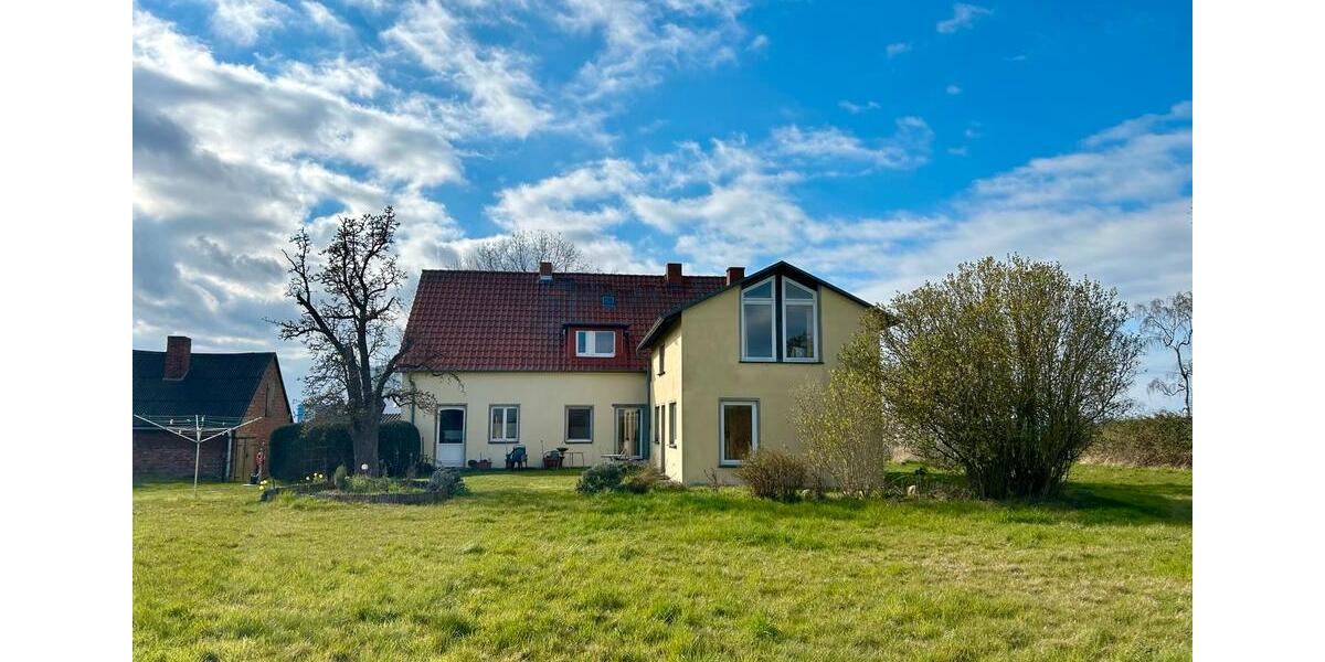 Mehrfamilienhaus, Wohnhaus Kröslin - 7 Zimmer, 243 m&sup2;, 395.000&euro; | Angebot:26227119