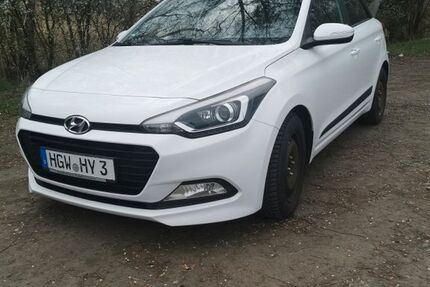 Hyundai i20 78.000 km 9.600 &euro; Greifswald 17493