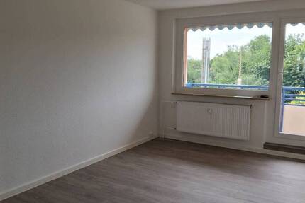 Wohnung Samtens - 4 Zimmer, 71 m&sup2;, 467&euro; | Angebot:26066305