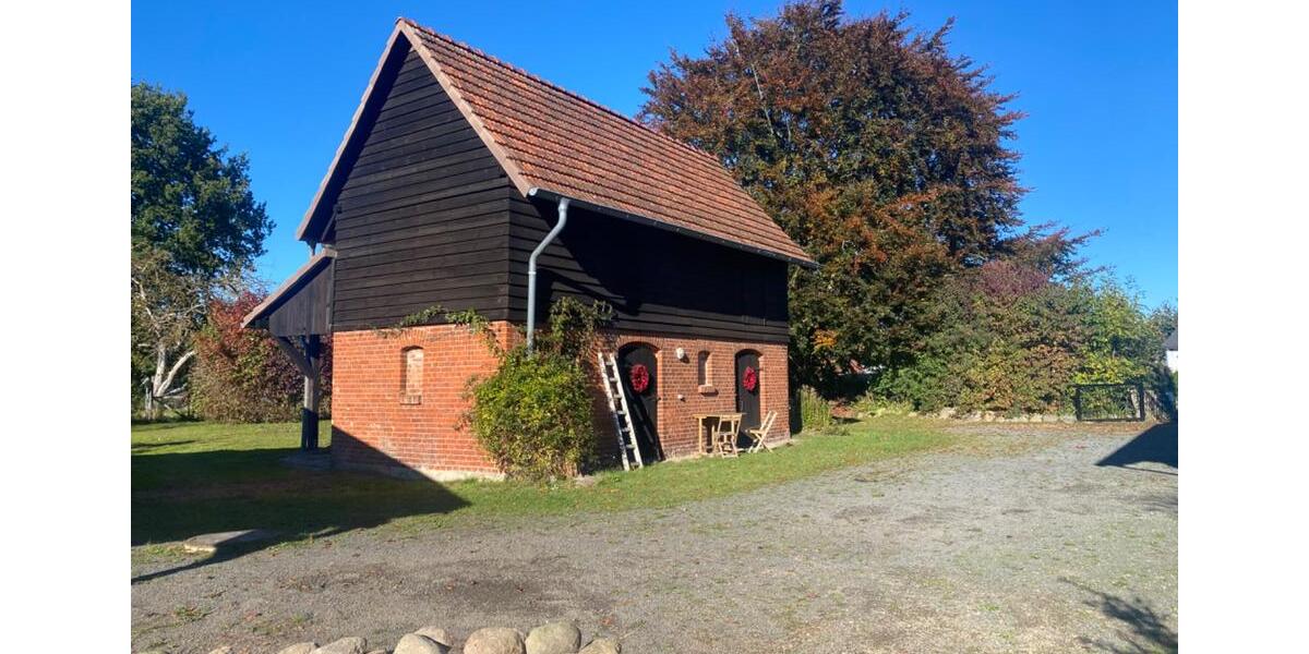 Einfamilienhaus Wittenhagen - 7 Zimmer, 150 m&sup2;, 465.000&euro; | Angebot:24313647