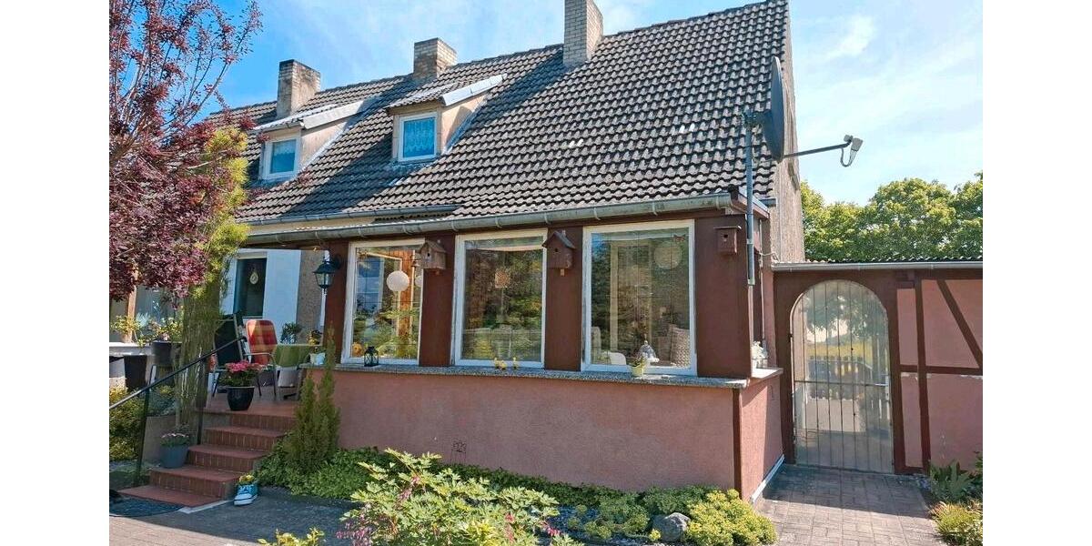 Doppelhaushälfte Gützkow - 4 Zimmer, 90 m&sup2;, 140.000&euro; | Angebot:26705799
