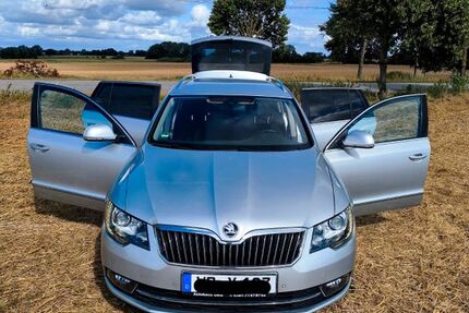 Skoda Superb 206.000 km 8.100 &euro; Sundhagen 18519