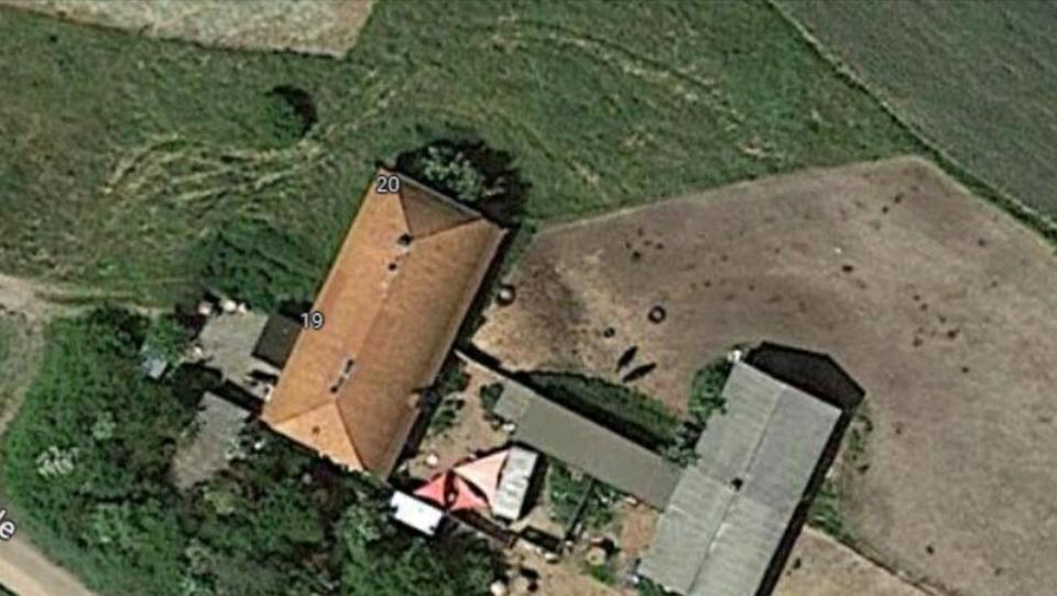 Doppelhaushälfte Neetzow-Liepen Liepen - 9 Zimmer, 210 m&sup2;, 70.000&euro; | Angebot:25905954