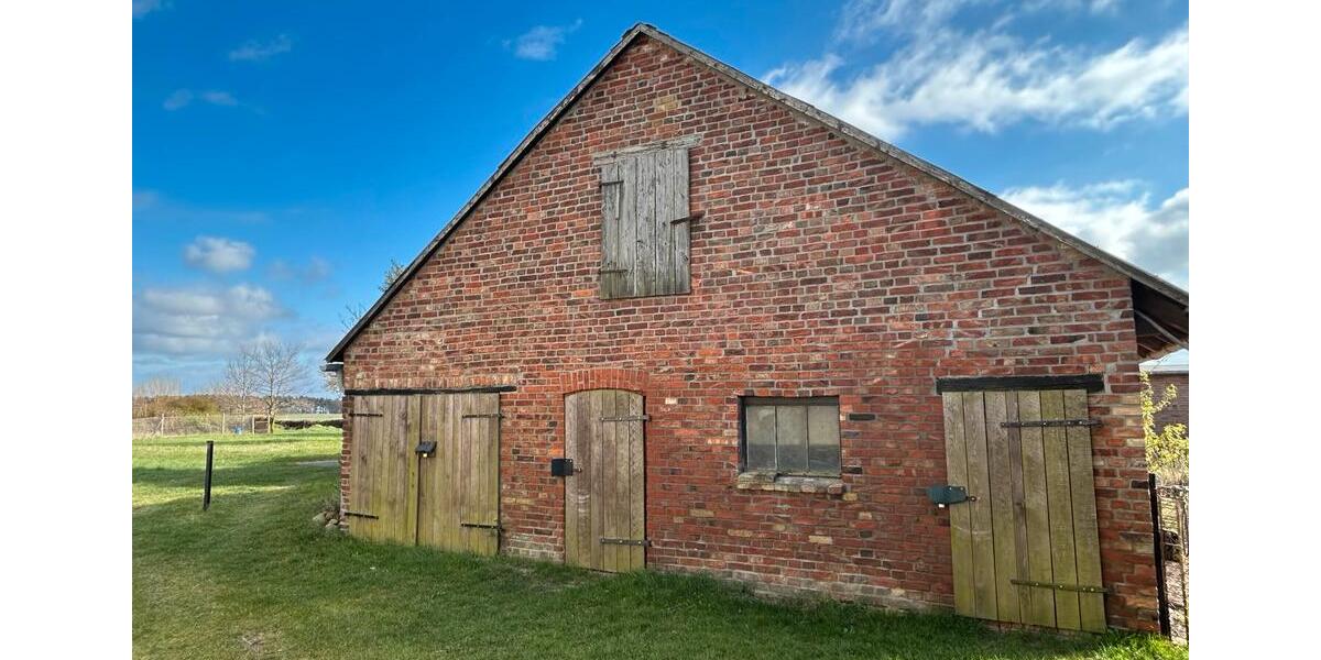 Mehrfamilienhaus, Wohnhaus Kröslin - 7 Zimmer, 243 m&sup2;, 395.000&euro; | Angebot:26227119