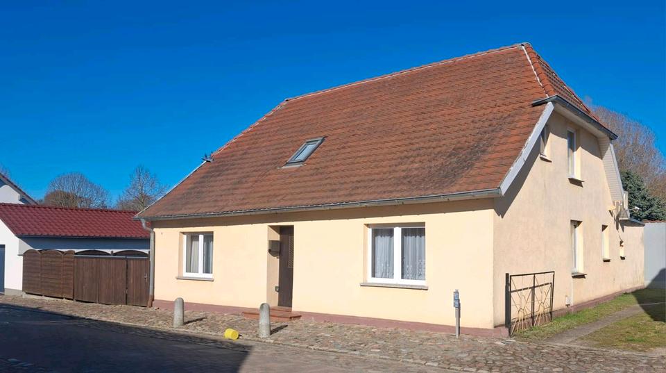 Einfamilienhaus Garz/Rügen Rügen - 10 Zimmer, 120 m&sup2;, 170.000&euro; | Angebot:26168922