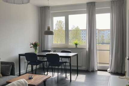 Wohnung Greifswald Schönwalde II - 2 Zimmer, 45 m&sup2;, 740&euro; | Angebot:25301161