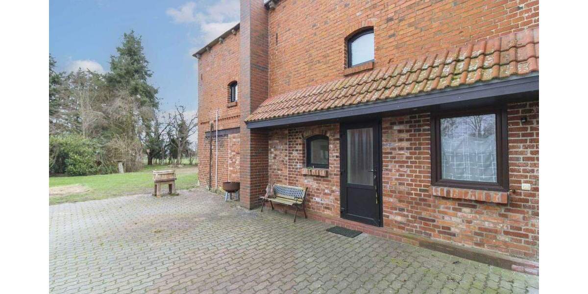 Einfamilienhaus Süderholz Behnkenhagen - 8 Zimmer, 299.000&euro; | Angebot:25838257