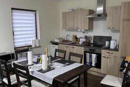 ObjNr:19649 - Freistehendes Zweifamilienhaus mit großem Grundstück und Garage - Haus Loissin | Angebot:19556212