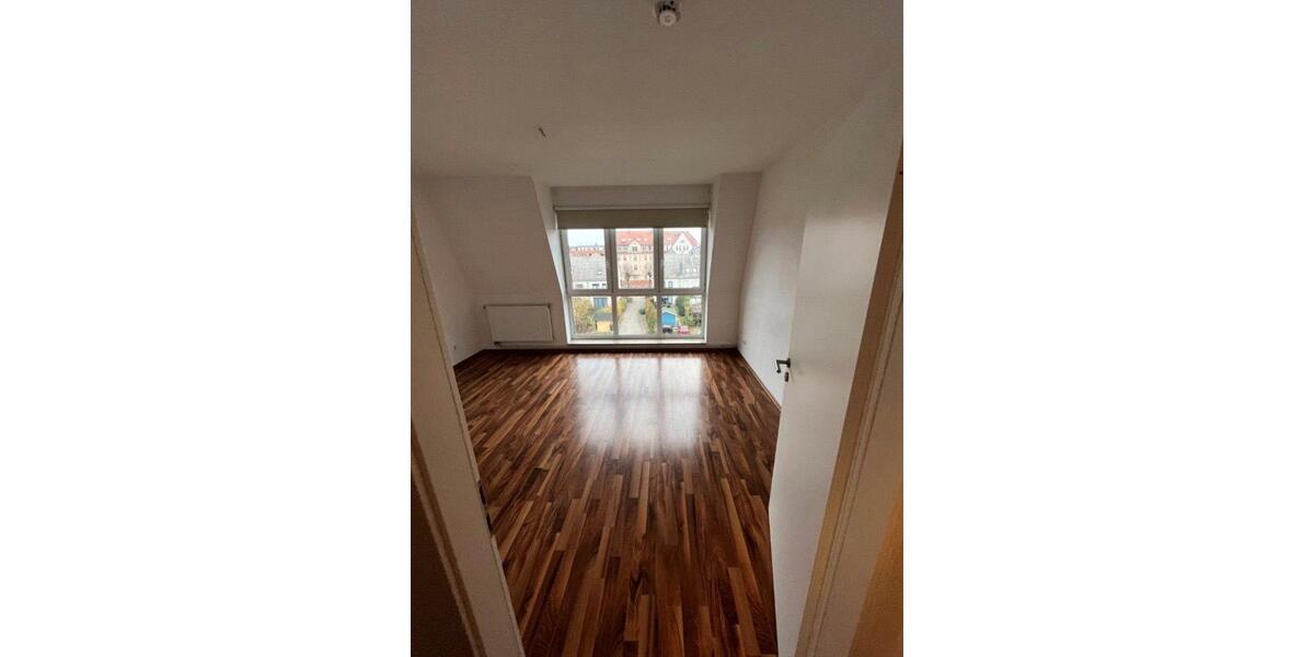 Dachgeschoßwohnung Greifswald - 3 Zimmer, 83 m&sup2;, 850&euro; | Angebot:27721606