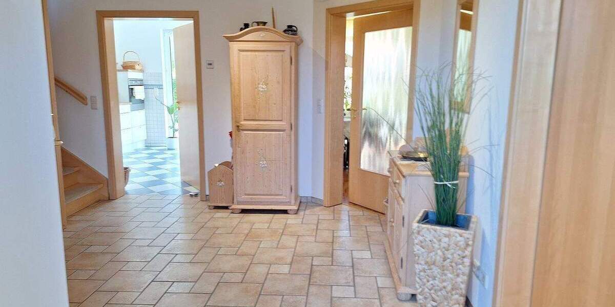 Einfamilienhaus Greifswald Eldena - 9 Zimmer, 288 m&sup2;, 1.099.000&euro; | Angebot:25727431