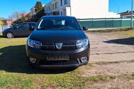 Dacia Sandero 63.000 km 8.650 &euro; Wolgast 17438